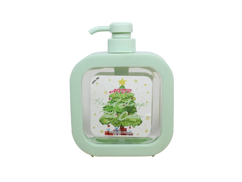 Handseife mit Zedernduft in einer quadratischen grünen Trennflasche – Lily Bath 1