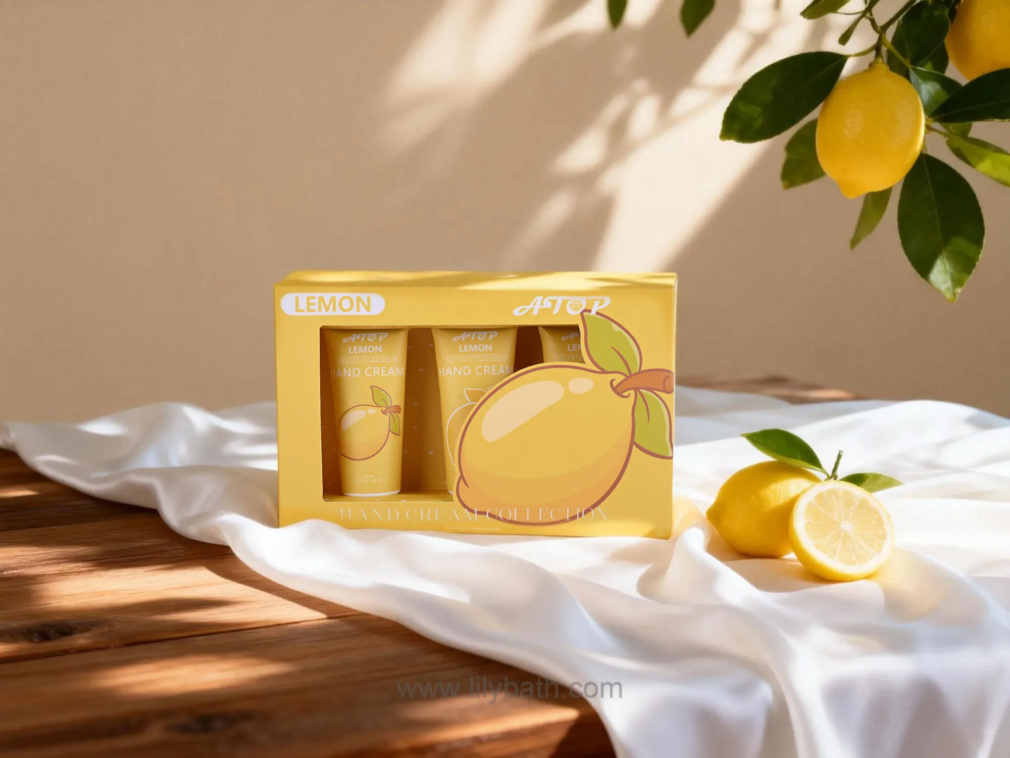 Vibrant Lemon Hand Cream Collection Erfrischende Zitrusfeuchtigkeit für eine bezaubernde Ausstrahlung – Lily Bath 1